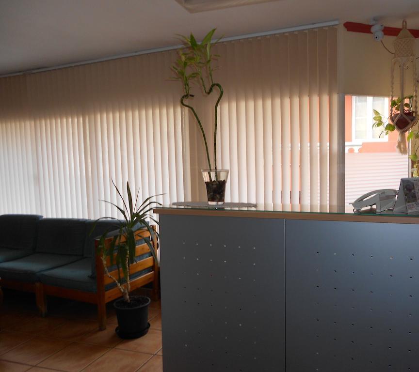 Pension Mova ซานตาครูซ เด เตเนริเฟ ภายนอก รูปภาพ